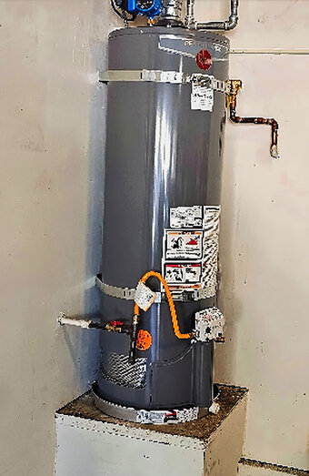 https://eastperthhotwater.com.au/uploads/2025/06/electric-hot-water-system-97870.jpg