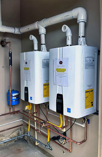 https://eastperthhotwater.com.au/uploads/2025/06/hot-water-servicing-52956.jpg