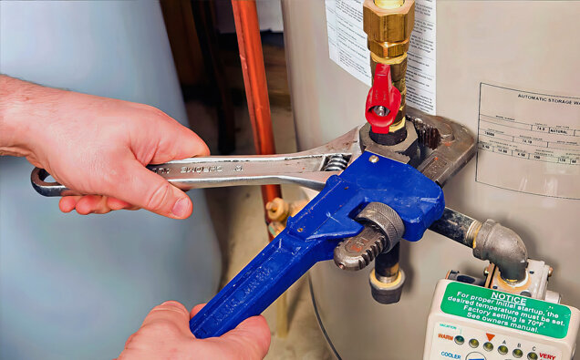 https://eastperthhotwater.com.au/uploads/2025/06/hot-water-servicing-75260.jpg